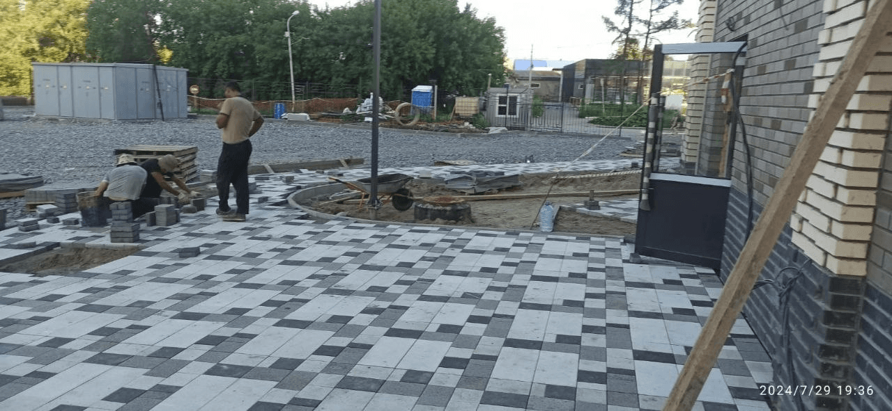 Укладка тротуарной плитки